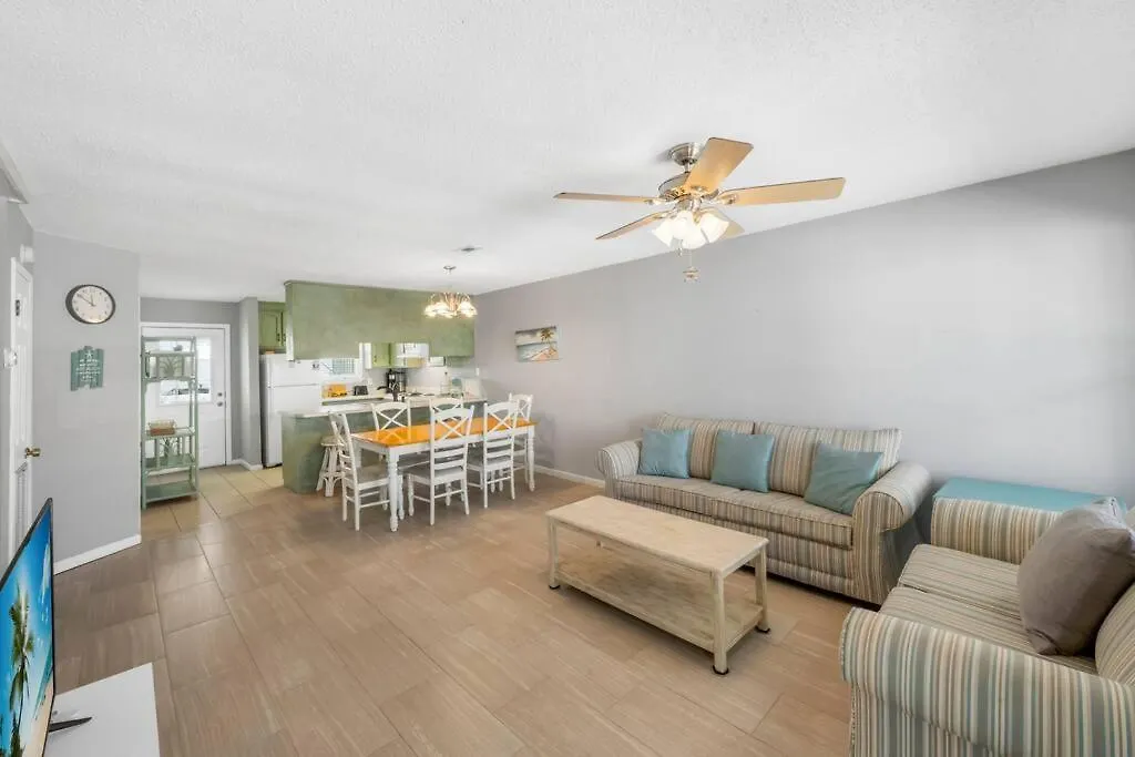 Holiday home New! Steps To White Sand Beaches! Pool & Grill! 2Br 2Ba Panama City Beach
