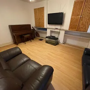 Elmdene Road - Large , London United Kingdom