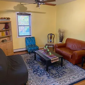 Close To Nyc, Dream Mall, And Lots Lots Shopping. , Teaneck United States