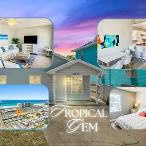  Holiday home Tropical Gem/5 Min Walk